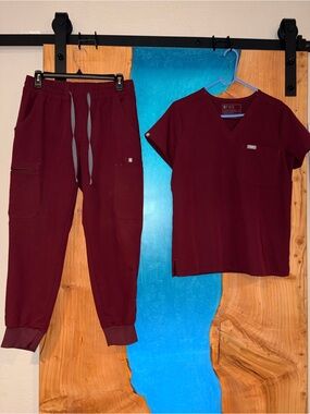 Figs Maroon V-Neck Scrub Top & Bottom